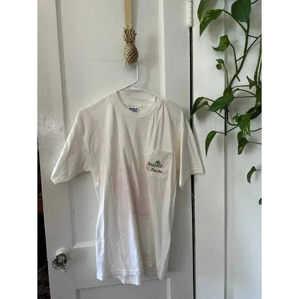 Gildan Men’s size Medium Jamaica No Problem t-shirt